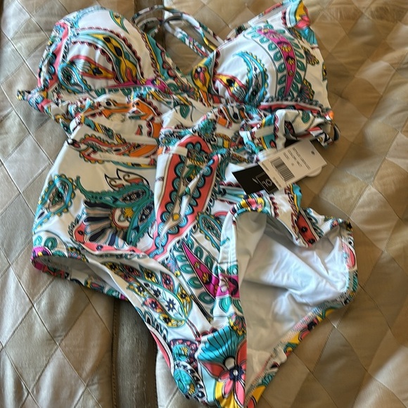 La Blanca Women's Multi Strap Cross Back One Piece Swimsuit size 8 - Picture 2 of 7